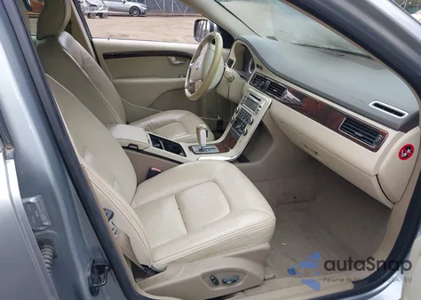 2011 Volvo Xc70 T6 из США, поврежденный, VIN YV4902BZ5B1101687